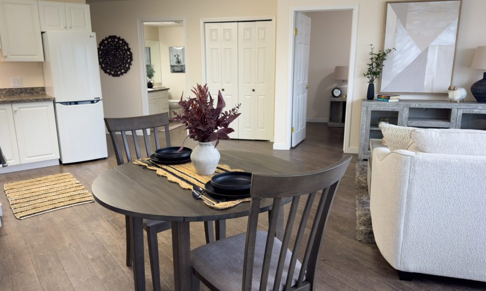 1 BR 1 Bath + Den - Dining/Kitchen